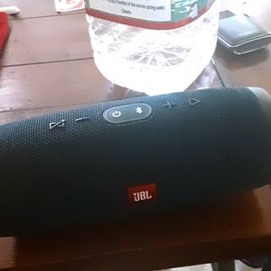 Jbl charge 4